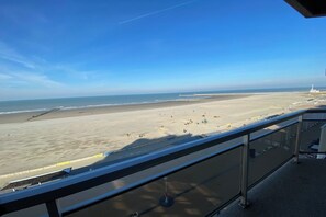 Property grounds - Apartment in Nieuwpoort with Stunning Sea Views (Nieuwpoort)
