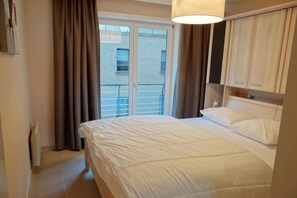 2 Schlafzimmer, Reisekinderbett, kostenloses WLAN