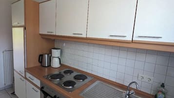 Kühlschrank, Herdplatte