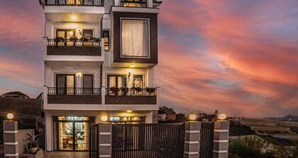 Peaceful, full of natural light!