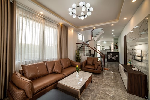   Peaceful, full of natural light!
