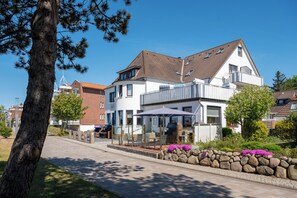 Front of property - Hotel Villa Sonneck - Adults Only (St. Peter-Ording)