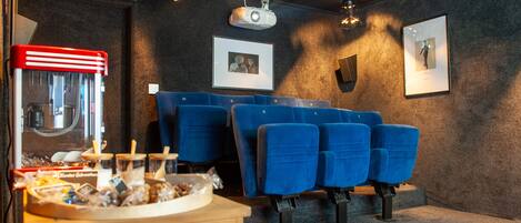 Design cottage, uitzicht op vallei | Woonruimte | Een videogameconsole en vloerwarming