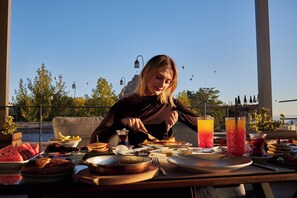 Desayuno buffet incluido todos los días