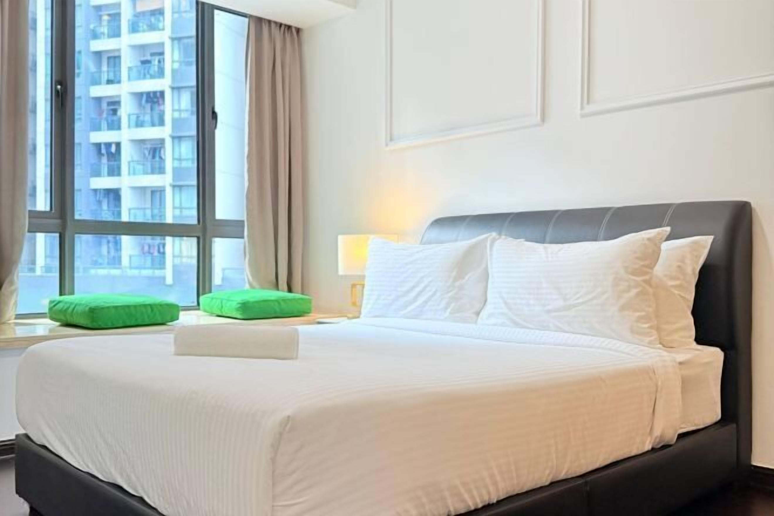 Rideaux occultants, fer et planche à repasser, Wi-Fi gratuit