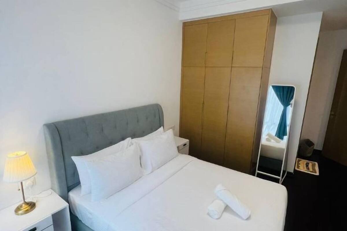 1 bilik tidur, langsir/tirai gelap terus, seterika/papan seterika