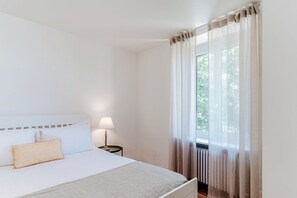 1 chambre, fer et planche à repasser, Wi-Fi gratuit, draps fournis