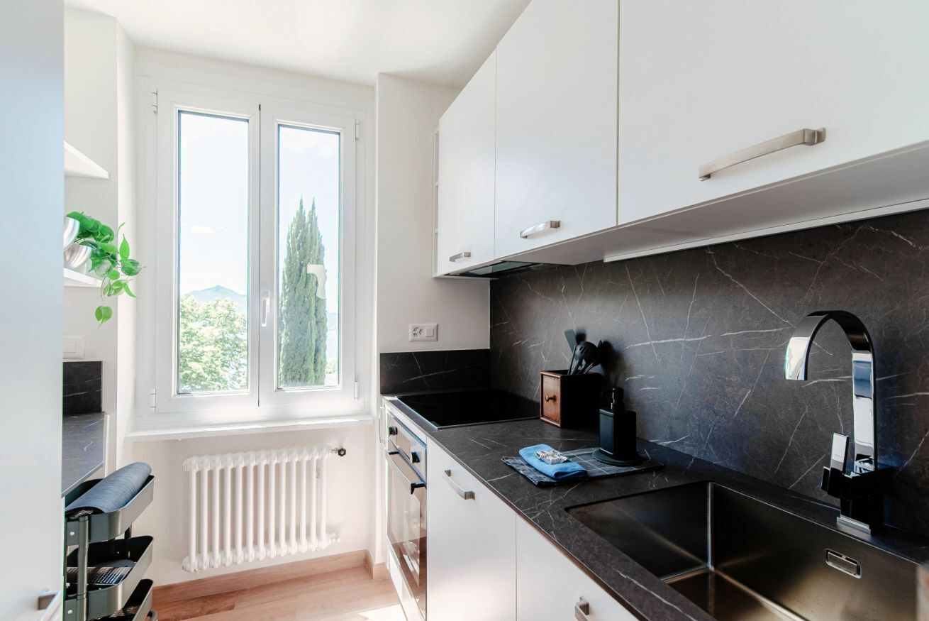 Kühlschrank, Ofen, Herdplatte, Geschirrspüler
