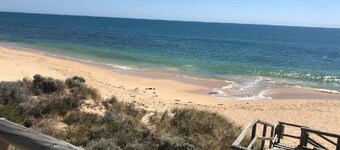 Falcon Estuary Escape
Entire home in Falcon, Australia