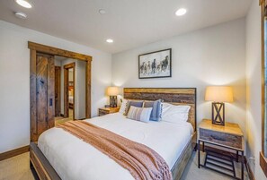 4 bedrooms, internet, bed sheets