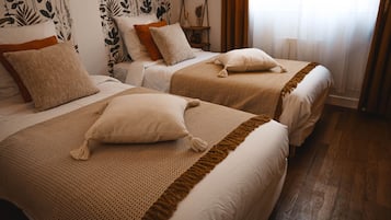 2 chambres, fer et planche à repasser, lit parapluie, Wi-Fi gratuit