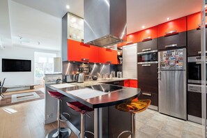 Private kitchen - Ode to Africa, by Veeve (Paris)