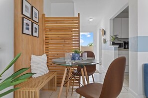 Dining - Bayshore Bliss, Cozy with Water Views of Miami Bay (North Bay Village)