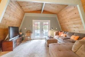 Chalet, Berbilang Katil (31 Night Minimum at Ski Bird's Paradi) | Ruang tamu