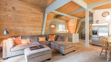 Chalet, Berbilang Katil (31 Night Minimum at Ski Bird's Paradi) | Ruang tamu