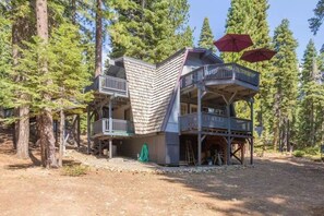 Chalet, Berbilang Katil (31 Night Minimum at Ski Bird's Paradi) | Bahagian luar