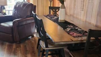 Appart'hôtel, 1 très grand lit et 1 canapé-lit (The Happy Haven) | Intérieur