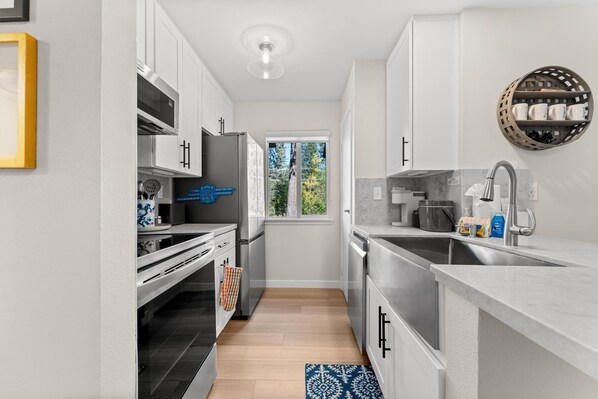 Condo, Multiple Beds (Stone's Throw) | Private kitchen