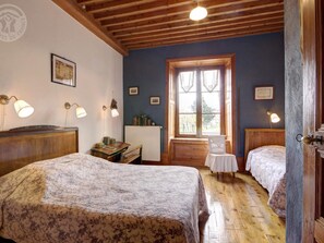 4 bedrooms, free WiFi
