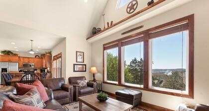 Lakeview! Hot Tub & Fire pit! Game Room!