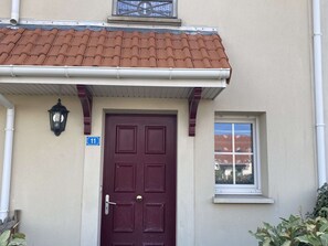 Exterior detail - Charming 2-Bed House with Garden, Near Beach, WiFi, Parking Included (Berck-Plage)