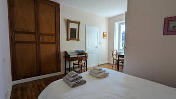 1 chambre, Wi-Fi gratuit, draps fournis