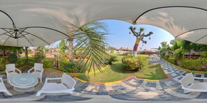 إطلالة على الحديقة