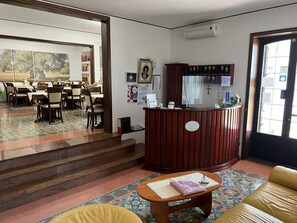 Reception - Villa Giovanna (Racale)