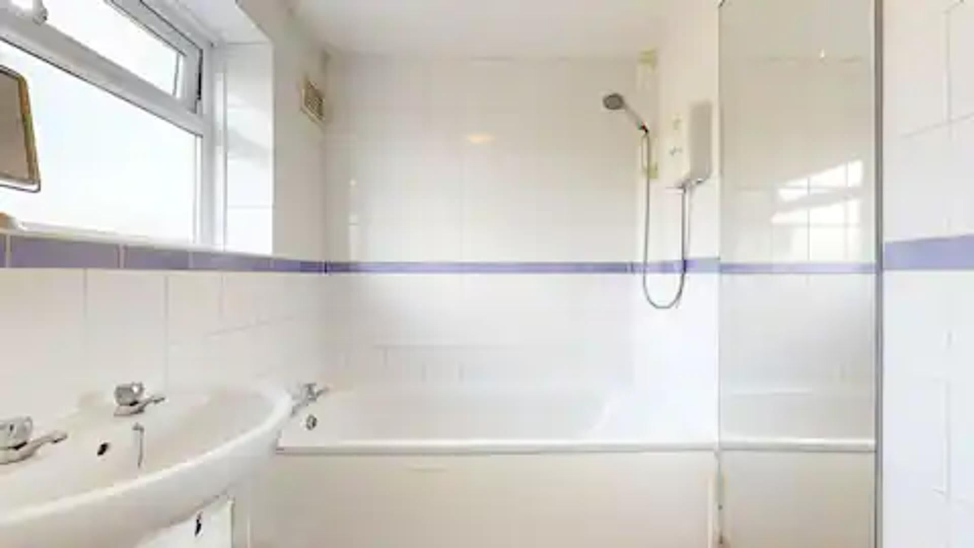 Apartment | Bathroom