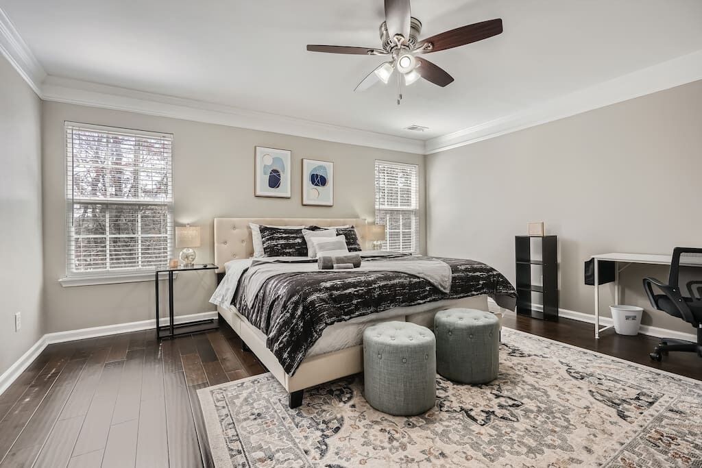 3 bedrooms, desk, iron/ironing board, WiFi