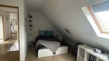 4 soverom, strykejern/-brett, wi-fi og sengetøy