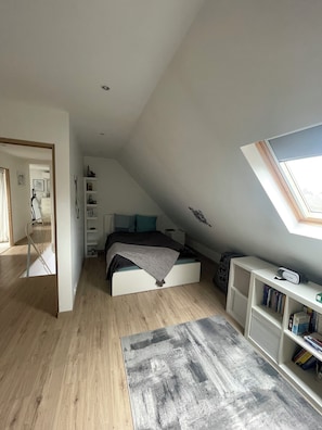 4 Schlafzimmer, Bügeleisen/Bügelbrett, WLAN, Bettwäsche