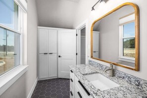 Shower, hair dryer, shampoo