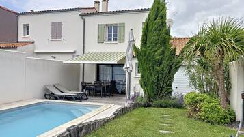 Udendørs pool, opvarmet pool