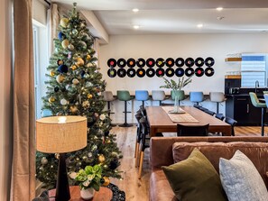 Interior - Mini Legends | Hot tub, Lake view, Theatre, Pool table, Dog-friendly (Hollister)