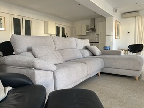 TV, fireplace - Casa Ideal per Famílies a la Colònia de Sant Pere (Colonia de Sant Pere)