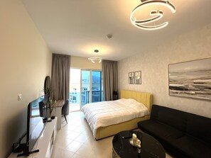 Apartemen Desain | 1 kamar tidur, seprai premium, bantalan ekstra lembut, dan brankas