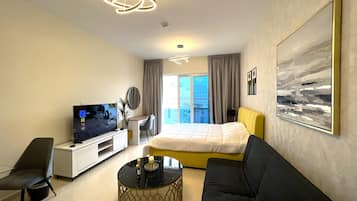 Design Apartment | 1 bedroom, premium bedding, pillowtop beds, in-room safe