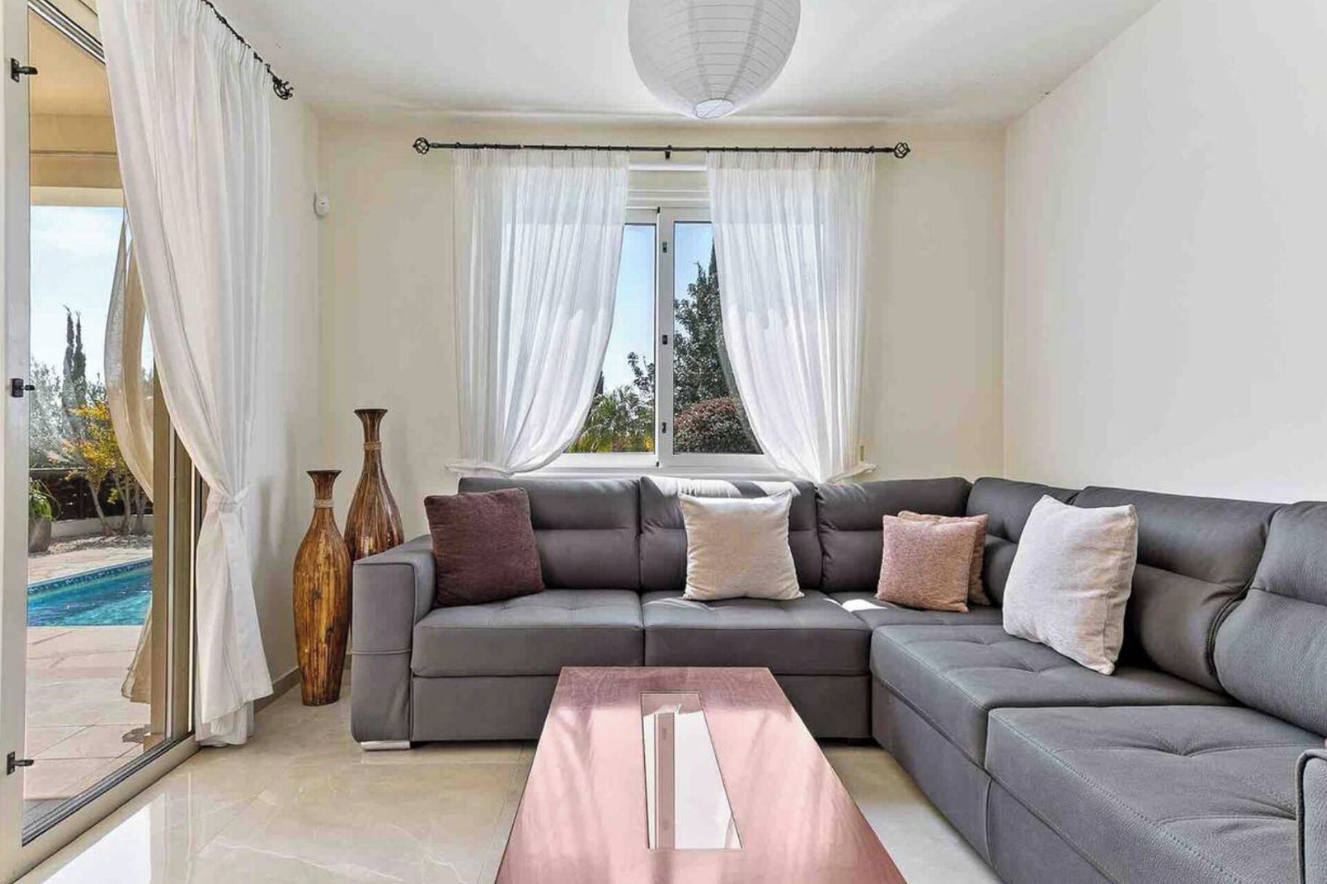 Biệt thự | Khu phòng khách | TV 