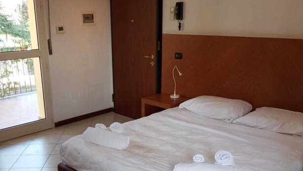 Free WiFi, bed sheets - IL RAMPICANTE MONTICELLI TERME (Montechiarugolo)