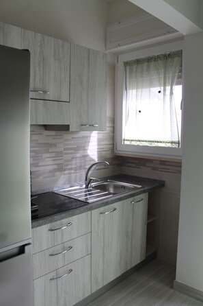 Single Room | Private kitchen