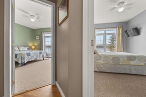 3 bedrooms, iron/ironing board, free WiFi, bed sheets - Waterfront Retreat 3BR/2BA on Taunton Bay. Located near Acadia National Park. (Franklin)