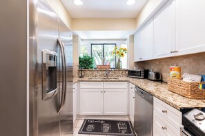 Private kitchen - 2454 Inland Harbour, Sea Pines, Near Harbor town (Hilton Head Island)