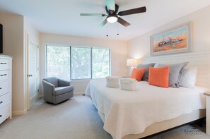 2 dormitorios, tabla de planchar con plancha, wifi gratis y ropa de cama