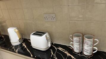 Apartment | Private kitchen | Fridge, microwave, oven, stovetop