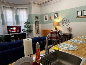 Interior - Timeless Comfort, Downtown Halifax Living (Halifax)