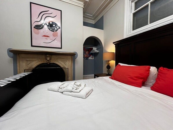 1 غرفة نوم ومكتب ومكواة/لوح كي وواي فاي