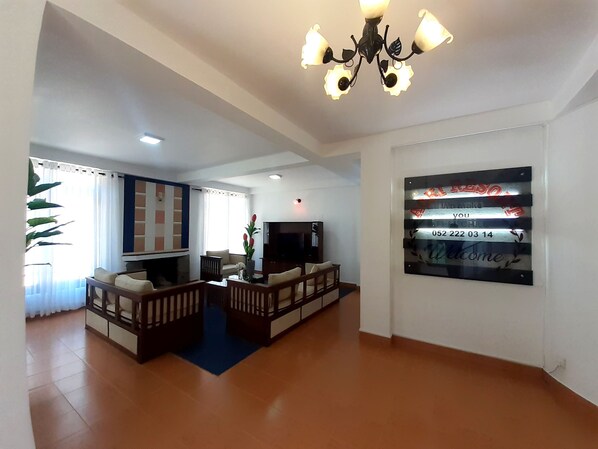 Façana frontal de l'allotjament