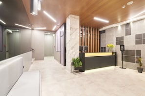 Reception - THE MAVILI URBAN STAY (Thessaloniki)
