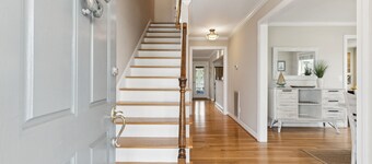 Updated 4 BD, private pool, screened porch, walk to beach, waterway view!